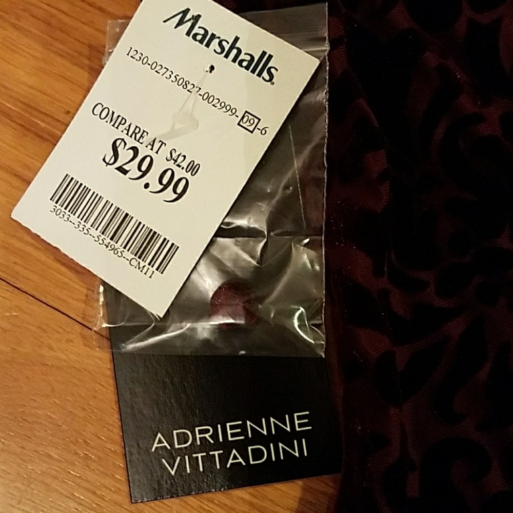 NWT burgundy velvety trapeze dress - Picture 6 of 8